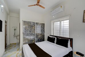 1 bedroom - Deluxegn Luxury Suits (Hyderabad)