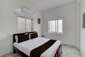 1 bedroom - Deluxegn Luxury Suits (Hyderabad)