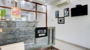 House | Reception