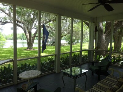 Captain Caviar's 2-bedroom cottage on the Lower Atchafalaya River in Patterson