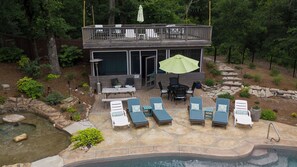 Outdoor dining - OBX Hidden Gem in Kitty Hawk Reserve Saltwater Pool + Minutes to Beach & Sound (Kitty Hawk)