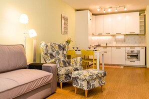 TV - Nadodrze Apt - Balcony, Parking, Workspace (Wrocław)