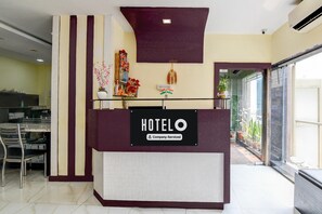 Reception - Super Hotel O Serampore (Shrirampur)