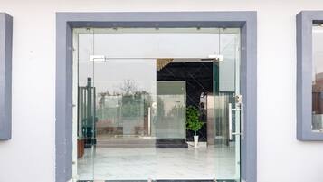 House | Reception