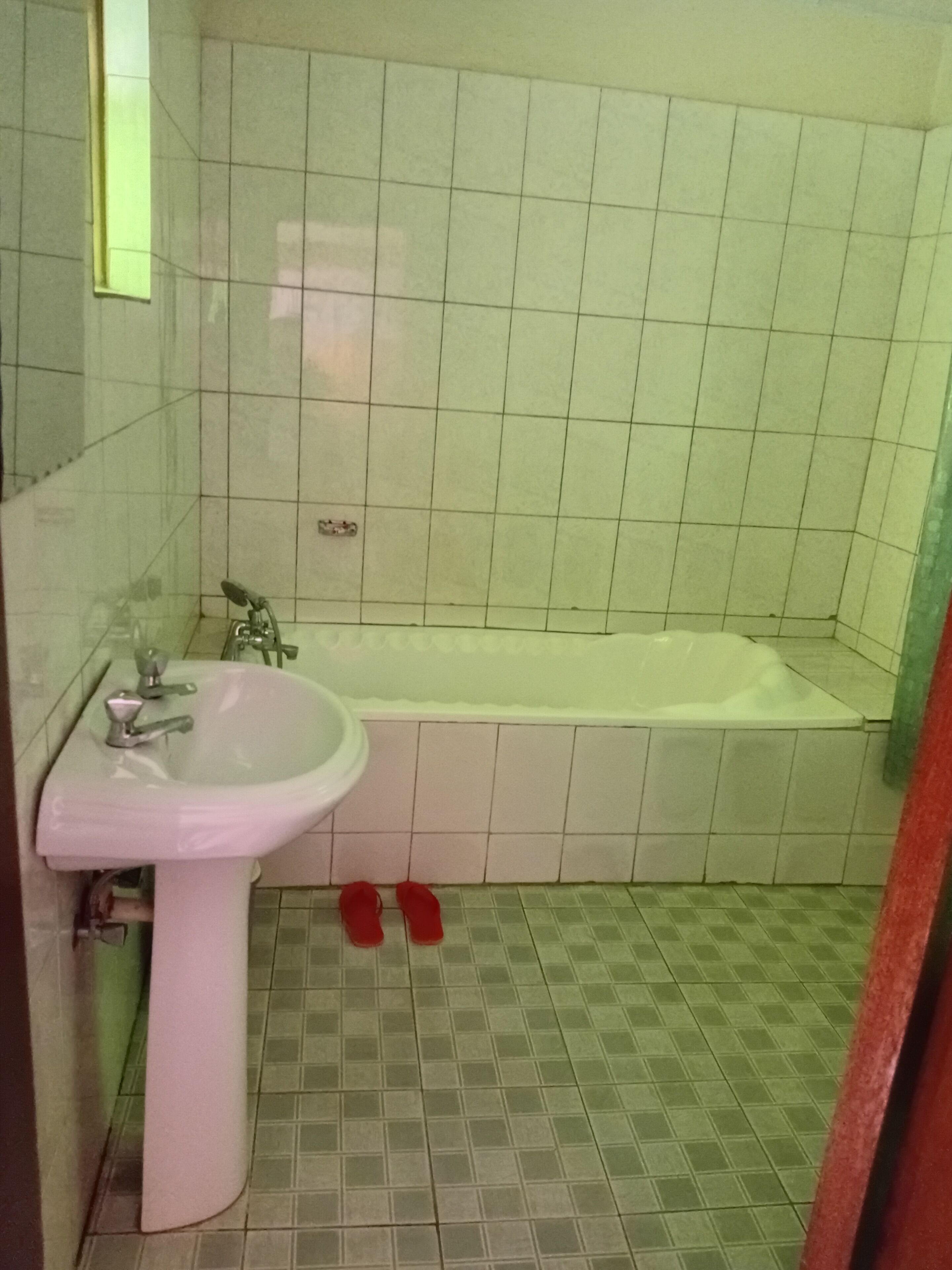Deluxe Double Room, Balcony, City View | Bathroom