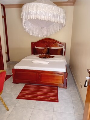 Quarto casal luxo, sacada, vista para a cidade