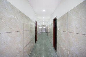 Interior - Deluxehotel O Sunkadakatte (Bengaluru)