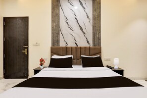 House | 1 bedroom - Deluxe Super Townhouse by OYO GT Road (Amritsar)