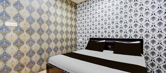 Deluxehotel Mayur Residency