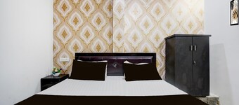 Deluxehotel Mayur Residency