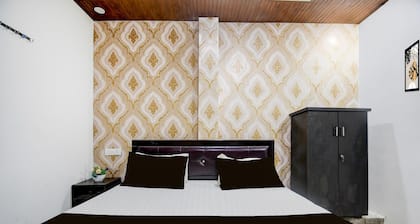 Deluxehotel Mayur Residency