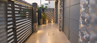 Modern Studio in Praia - Balcony - Terrace - Self Check-in & Transfer