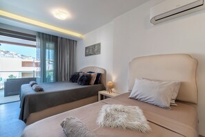 3 chambres, fer et planche à repasser, Wi-Fi, draps fournis