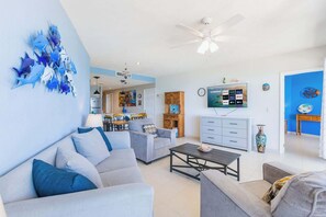TV, offices - Amazing Oceanfront Views Sonoran Spa E504 (Puerto Peñasco)
