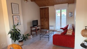 Living area - T3 apartment with garage (Saint-Florent)