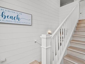 Interior - BRISAS DE MAR! Walk to FloraBama! Luxury+Modern+Coastal 5 bedroom home~Sleeps 16 (Pensacola)