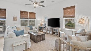 Living area - BRISAS DE MAR! Walk to FloraBama! Luxury+Modern+Coastal 5 bedroom home~Sleeps 16 (Pensacola)