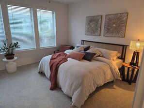 Room - Brand New, Spacious, Beautiful 3 Bed Home near Texas Motor Speedway and Outlets (Justin)