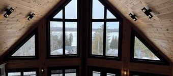 Cozy Luxury Cottage for Rent on a semi-island!! Pet Friendly! Don’t Miss it!
