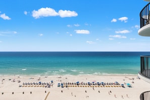 Beach nearby - Escape to Beachfront Paradise: 2br/2ba Condo on the Gulf, Sleeps 8 (Panama City Beach)