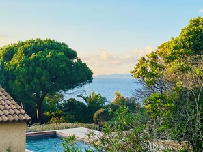 Piscina a l'aire lliure 