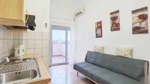 Uklassifisert bilde, 2 av 8, knapp