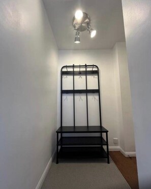 Interior - 1BR Apartment in the Heart of Canterbury (Kent)