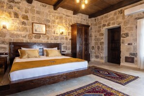 Quarto casal luxo, vista para o vale