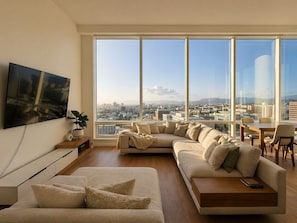 Unclassified image, 3 of 22, button - Luxury DTLA Skyline Residence (Los Angeles)