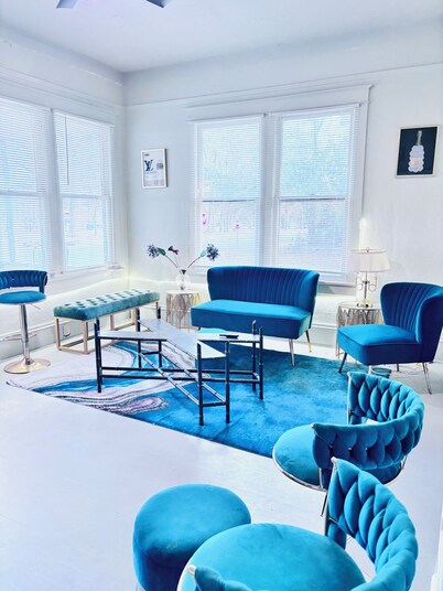 The Cool & Cozy Corner - 4beds 3baths