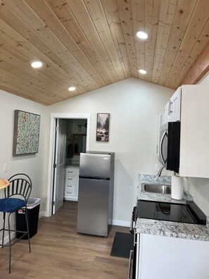 Private kitchen - Holly House in Sequim (Sequim)