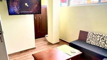 Apartment, 2 Bedrooms | Living room
