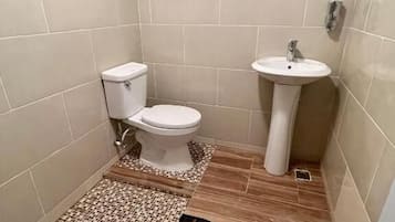 Apartment, 2 Bedrooms | Bathroom