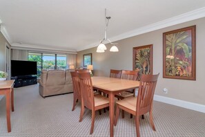 Interior - 2-bedroom/2 Bath condo in peaceful Saddlebrook with great views (Zephyrhills)