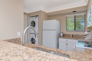 Microwave, oven, stovetop, dishwasher - 2-bedroom/2 Bath condo in peaceful Saddlebrook with great views (Zephyrhills)