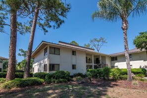 Exterior - 2-bedroom/2 Bath condo in peaceful Saddlebrook with great views (Zephyrhills)