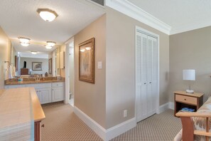 Interior - 2-bedroom/2 Bath condo in peaceful Saddlebrook with great views (Zephyrhills)