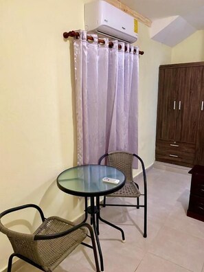 Habitación, 1 habitación | Restaurantes