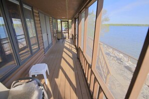 Property grounds - Lighhouse Point Cabin Rental (South Haven)