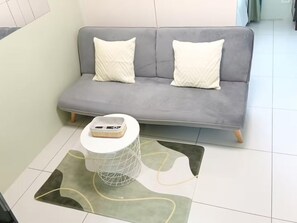 Living area - Greenleaf fast Wifi@Green Residence (Manila)