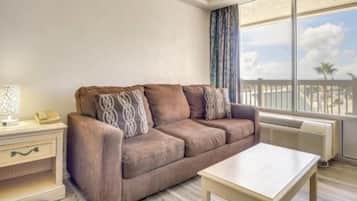 Apartment, 1 Schlafzimmer, barrierefrei, eigener Pool | Balkon
