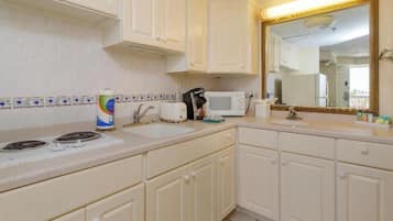 Apartment, 1 Schlafzimmer, barrierefrei, eigener Pool | Innenbereich