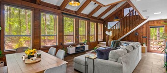 Jackson’s Urban Cabin Escape
