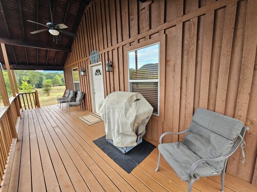 The White River cabin on Jeffery Lane in Mt. Olive,  Izard County,  AR
