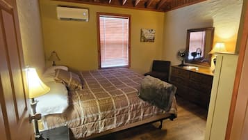 2 habitaciones, tabla de planchar con plancha, wifi y ropa de cama