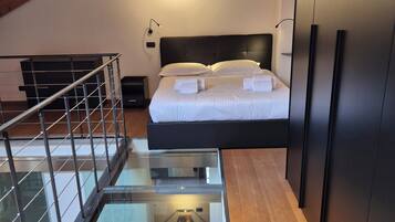 1 chambre, fer et planche Ă repasser, Wi-Fi gratuit, draps fournis