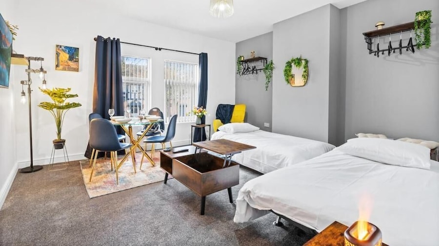 Stylish Birmingham Apartment For Family