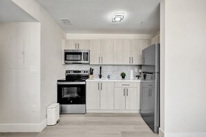 Fridge, microwave, oven, stovetop - Large 4BD/2BA Getaway in South Beach Block from the Beach 405 (Miami Beach)