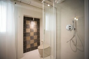 Shower, bidet, towels - Dimora Artemisia -Damare- Pellestrina Ve (Venezia)