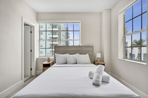 2 bedrooms, iron/ironing board, travel cot, WiFi - Chic 2BR/2BA South Beach Spot Ocean 1 Min Away 202 (Miami Beach)